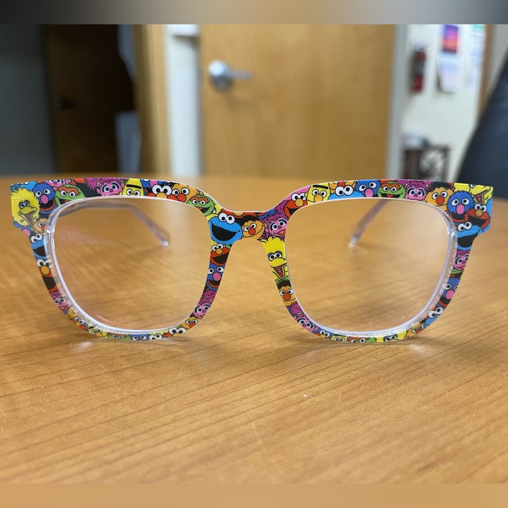 Pair Eyewear “Murphy” Cover